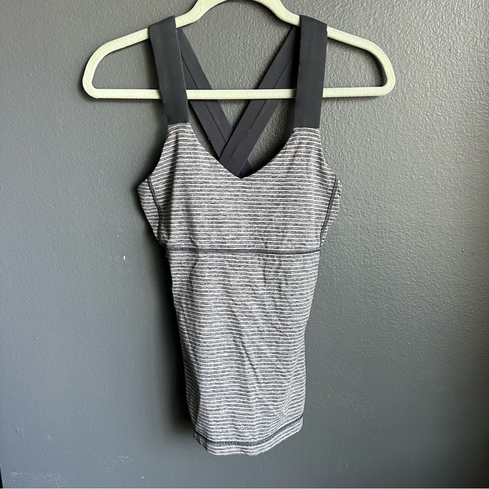Lululemon gray striped workout tank top with built-in bra, size 6